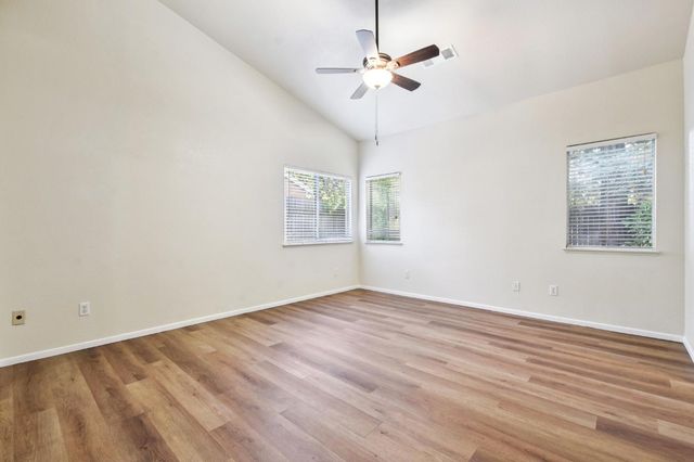 9588 Castlecave Ct, Elk Grove, CA 95758