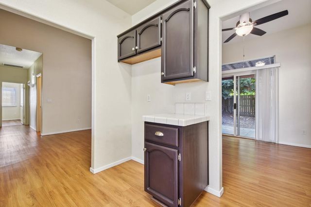 9588 Castlecave Ct, Elk Grove, CA 95758