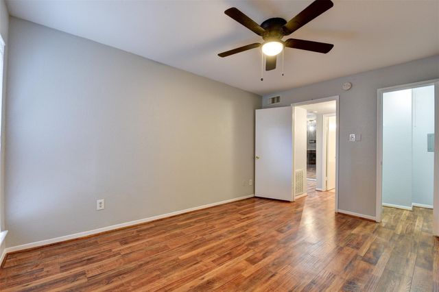 9350 Country Creek Drive 50, Houston, TX 77036