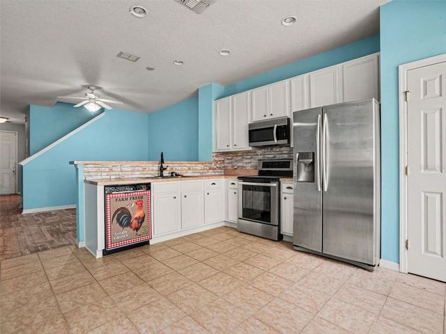 7631 LONG ISLAND DR, Kissimmee, FL 34747