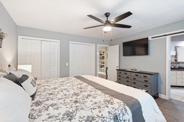 56 Country Club Drive, Holiday Island, AR 72631