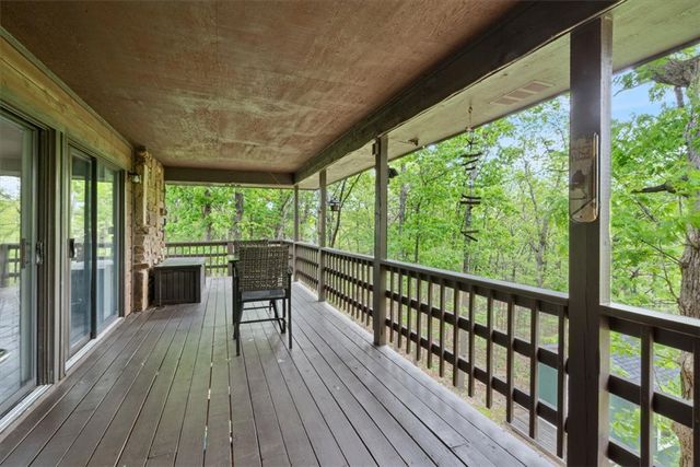 56 Country Club Drive, Holiday Island, AR 72631