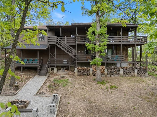 56 Country Club Drive, Holiday Island, AR 72631