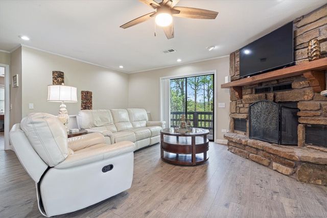 56 Country Club Drive, Holiday Island, AR 72631