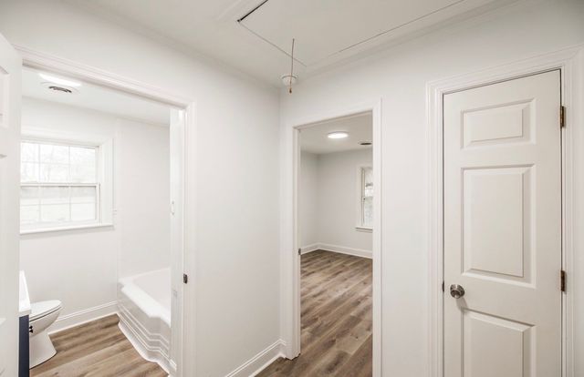 247 Morton Ave, Gallatin, TN 37066