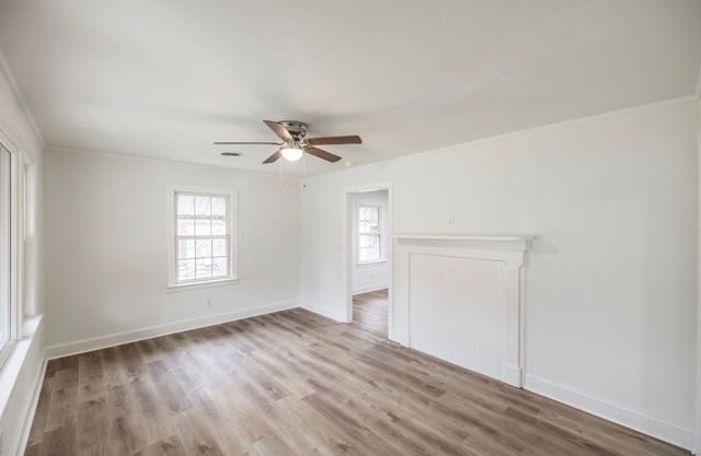 247 Morton Ave, Gallatin, TN 37066