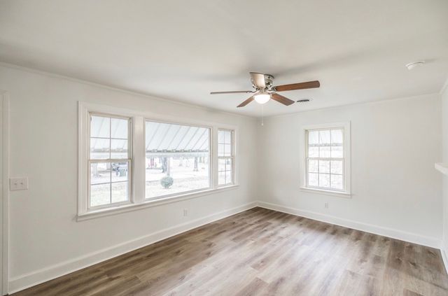 247 Morton Ave, Gallatin, TN 37066