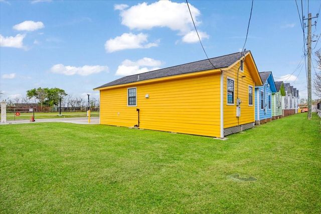 11357 Gil Rodriguez Loop, Houston, TX 77075