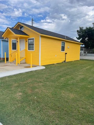 11357 Gil Rodriguez Loop, Houston, TX 77075