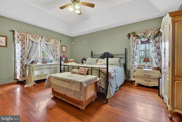 1705 HICKORY DR, Lebanon, PA 17042