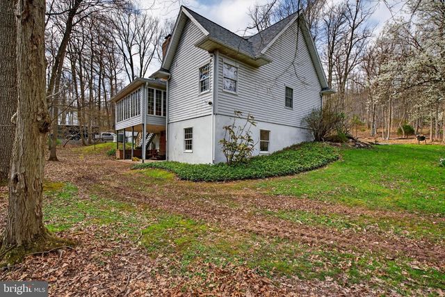 1705 HICKORY DR, Lebanon, PA 17042