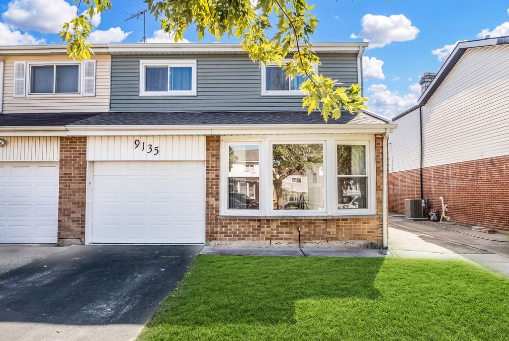 9135 Hollyberry Avenue, Des Plaines, IL 60016 — exterior