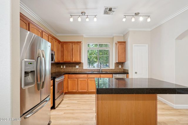 4366 E ROSEMONTE Drive, Phoenix, AZ 85050