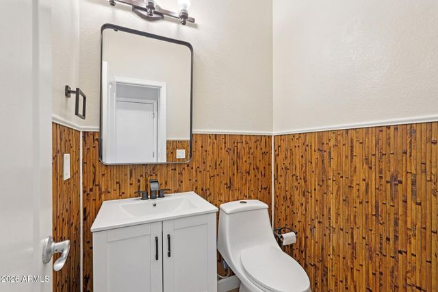 4366 E ROSEMONTE Drive, Phoenix, AZ 85050