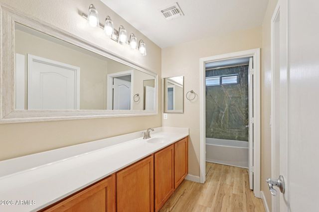 4366 E ROSEMONTE Drive, Phoenix, AZ 85050