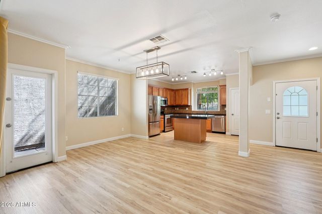 4366 E ROSEMONTE Drive, Phoenix, AZ 85050