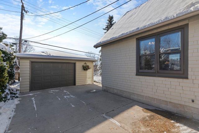 142 South ROAD, Kohler, WI 53044