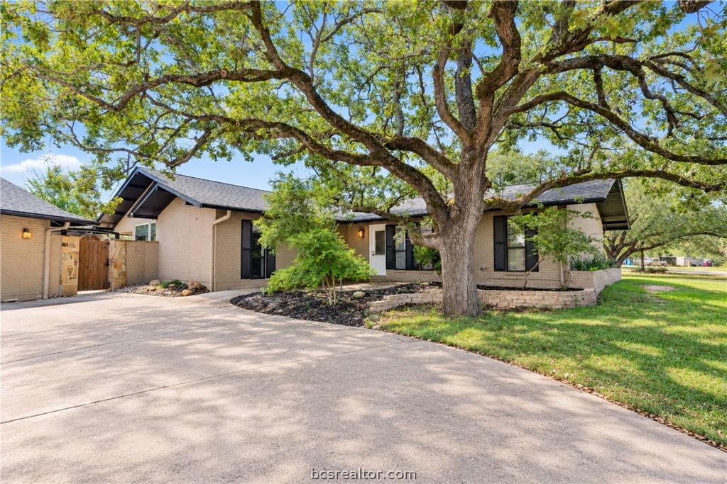 833 South Rosemary Drive, Bryan, TX 77802 — photo 5