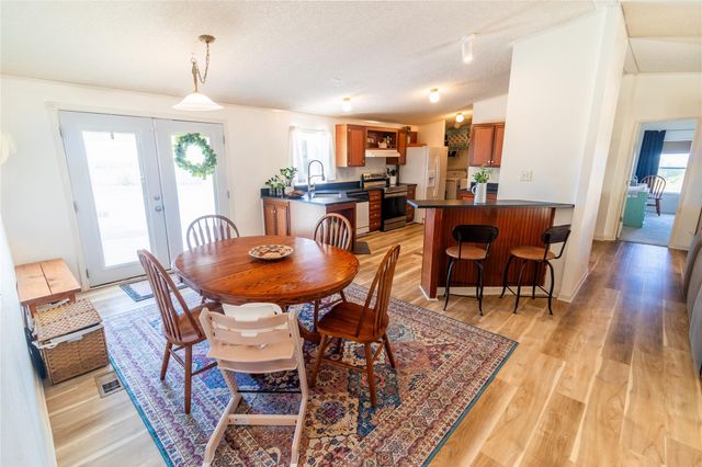 250 Rocky RD, Lockhart, TX 78644