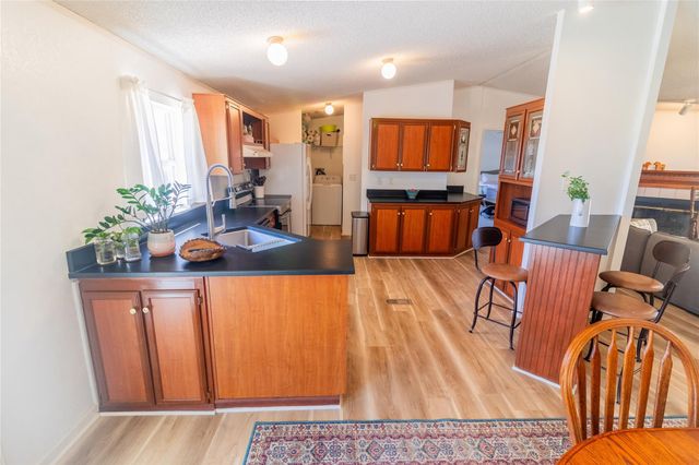 250 Rocky RD, Lockhart, TX 78644