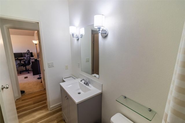 250 Rocky RD, Lockhart, TX 78644