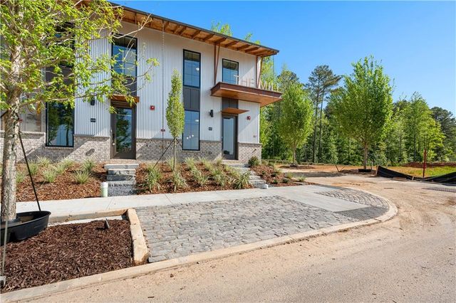 657 5th Street, Fayetteville, GA 30214