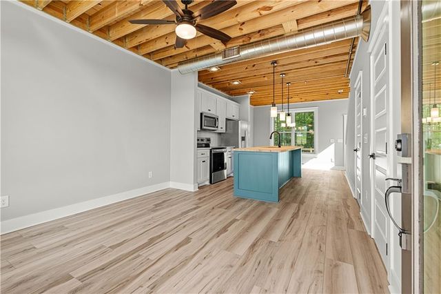 657 5th Street, Fayetteville, GA 30214