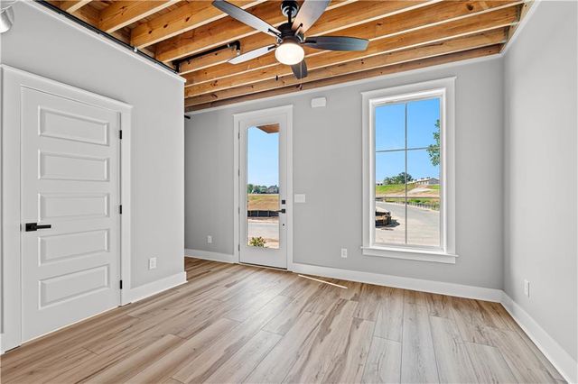 657 5th Street, Fayetteville, GA 30214
