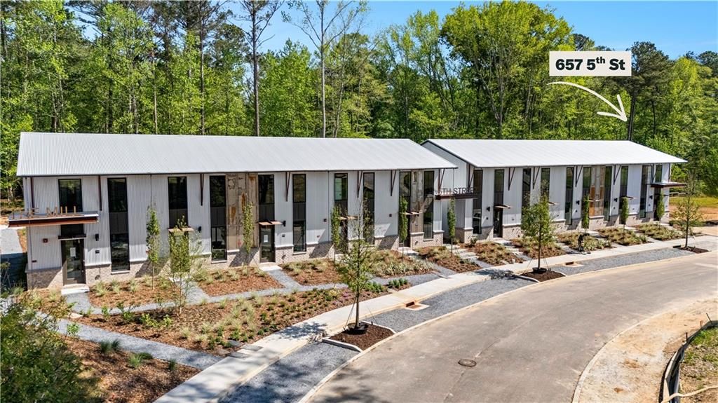 657 5th Street, Fayetteville, GA 30214