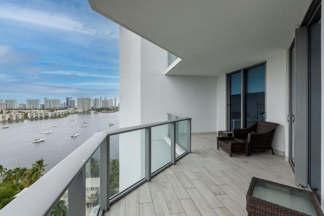 17301 Biscayne Boulevard 1404, North Miami, FL 33160