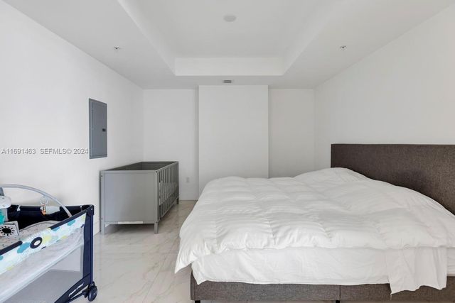 17301 Biscayne Boulevard 1404, North Miami, FL 33160