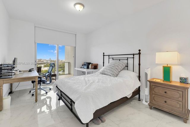 17301 Biscayne Boulevard 1404, North Miami, FL 33160