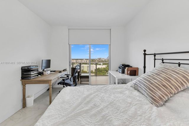 17301 Biscayne Boulevard 1404, North Miami, FL 33160