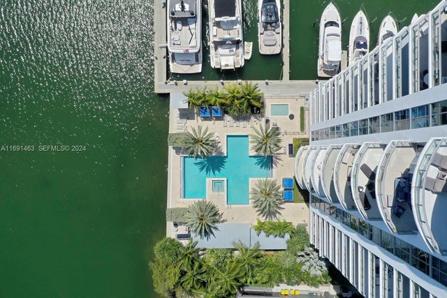 17301 Biscayne Boulevard 1404, North Miami, FL 33160