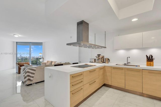 17301 Biscayne Boulevard 1404, North Miami, FL 33160