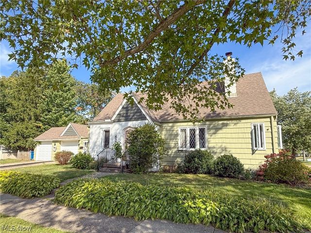 434 Glen Park Drive, Bay Village, OH 44140