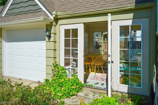 434 Glen Park Drive, Bay Village, OH 44140