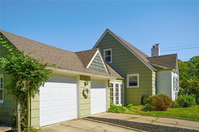 434 Glen Park Drive, Bay Village, OH 44140