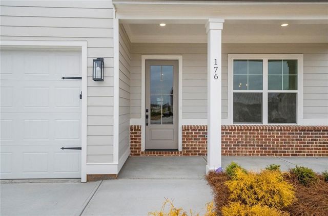 176 Aspen Hall Drive, Canton, GA 30115