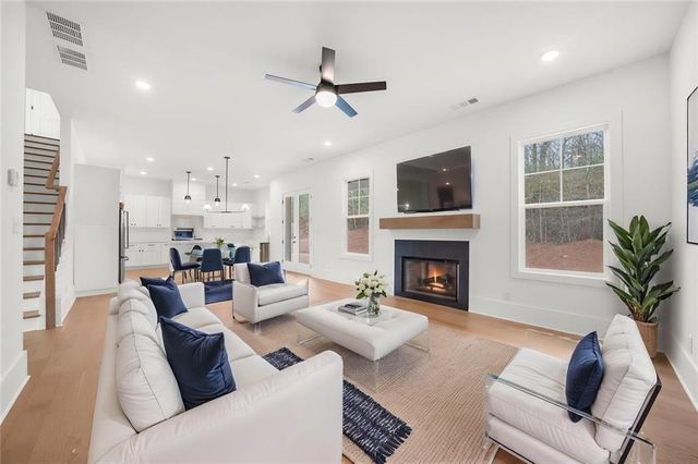 176 Aspen Hall Drive, Canton, GA 30115