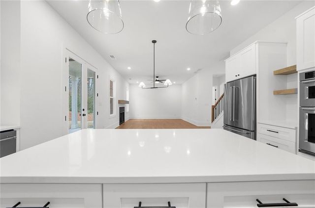 176 Aspen Hall Drive, Canton, GA 30115