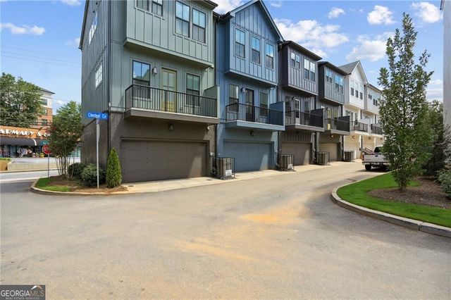 138 Chestnut Circle 6, Atlanta, GA 30342