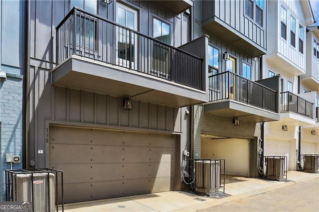 138 Chestnut Circle 6, Atlanta, GA 30342