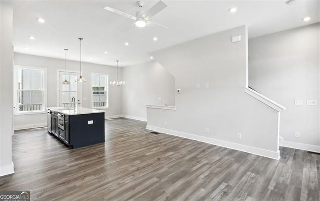 138 Chestnut Circle 6, Atlanta, GA 30342