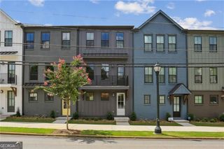 138 Chestnut Circle 6, Atlanta, GA 30342