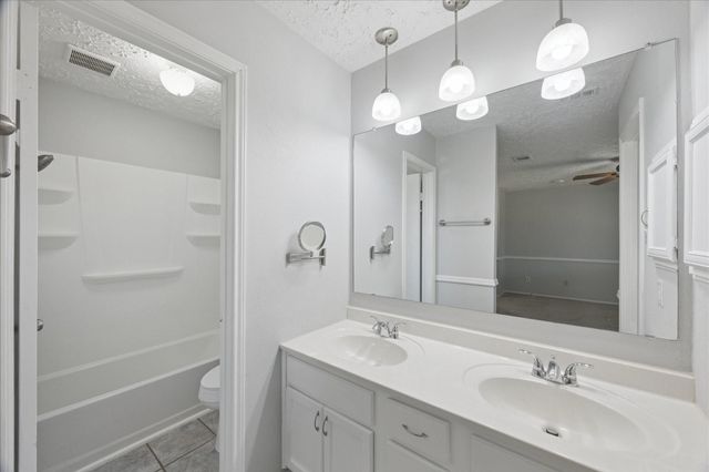 439 Reseda Drive, Houston, TX 77598