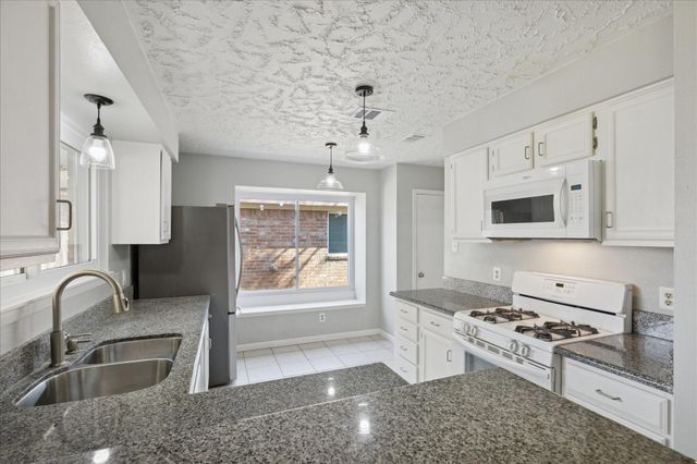 439 Reseda Drive, Houston, TX 77598