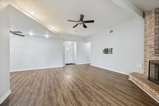 439 Reseda Drive, Houston, TX 77598