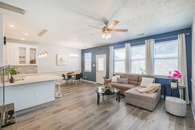 6006 Langham Mist Lane, Houston, TX 77084