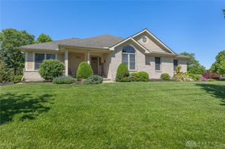 1668 Lago Mar Drive, Washington Twp, OH 45458